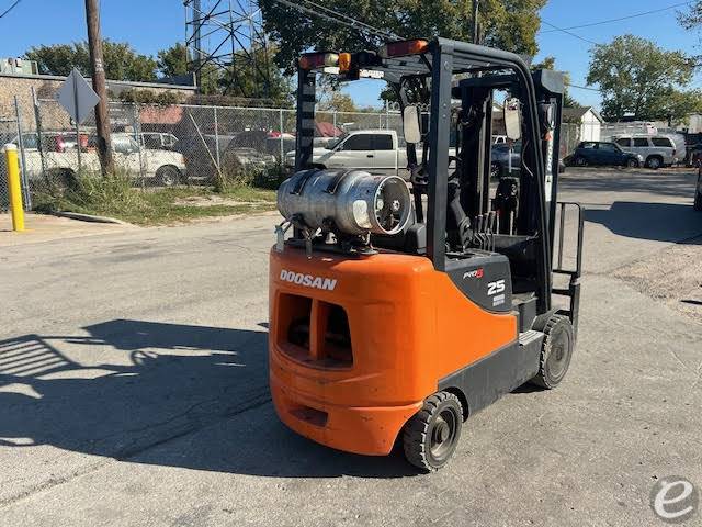 2011 Doosan GC25E-5