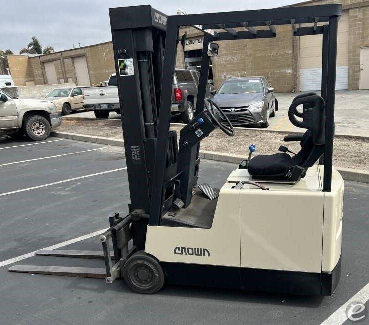 1997 Crown 30SCTT Electric Forklift - 123Forklift