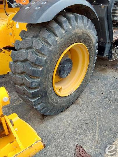 2019 JCB 510-56