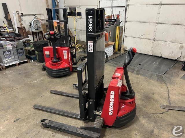 2012 Raymond RAS25