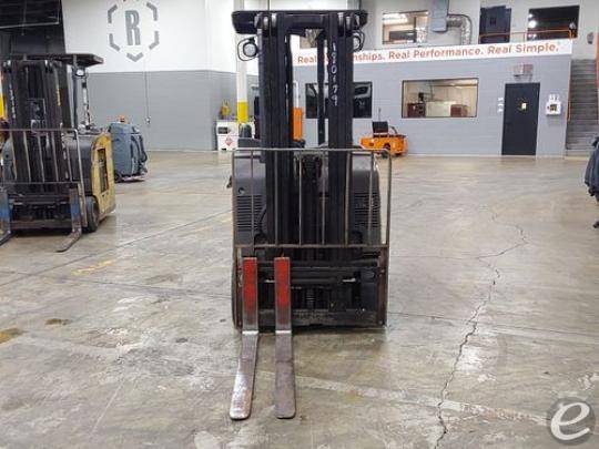 2016 Yale ESC040 Electric Forklift - 123Forklift