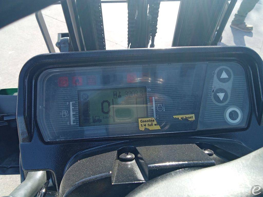 2013 Mitsubishi FG25N