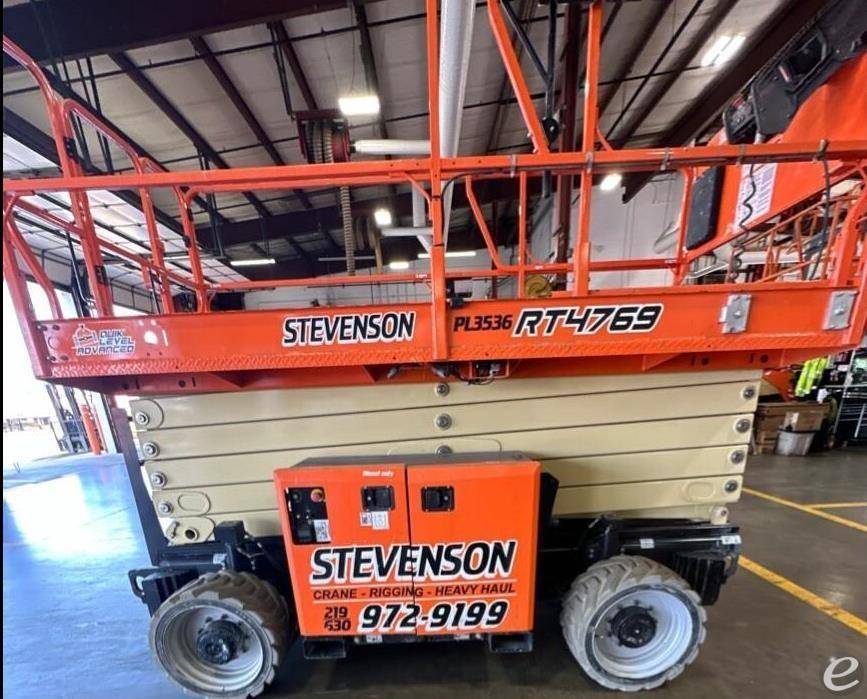 2022 JLG RT4769