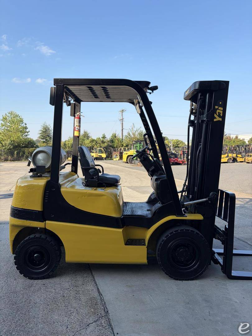 2019 Yale GLP050MX
