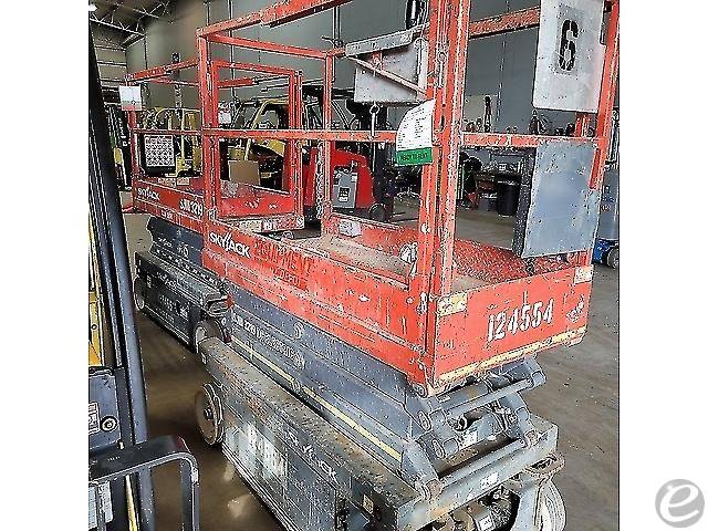 2015 Skyjack SJ-3219 Electric Scissor Lift - 123Forklift