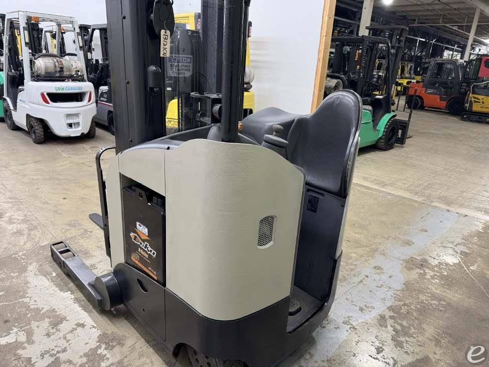 2013 Crown RD5725-30 Electric Reach Truck - 123Forklift