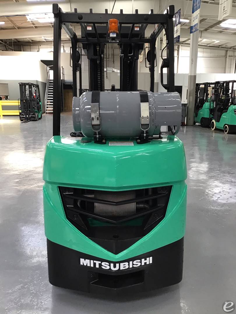 2018 Mitsubishi FGC25N