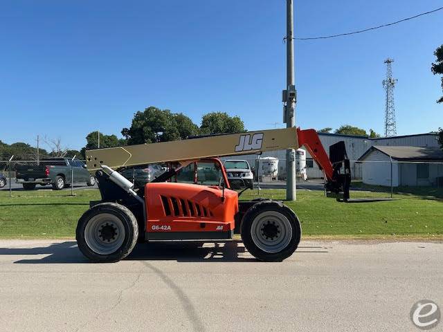 2012 JLG G6-42A