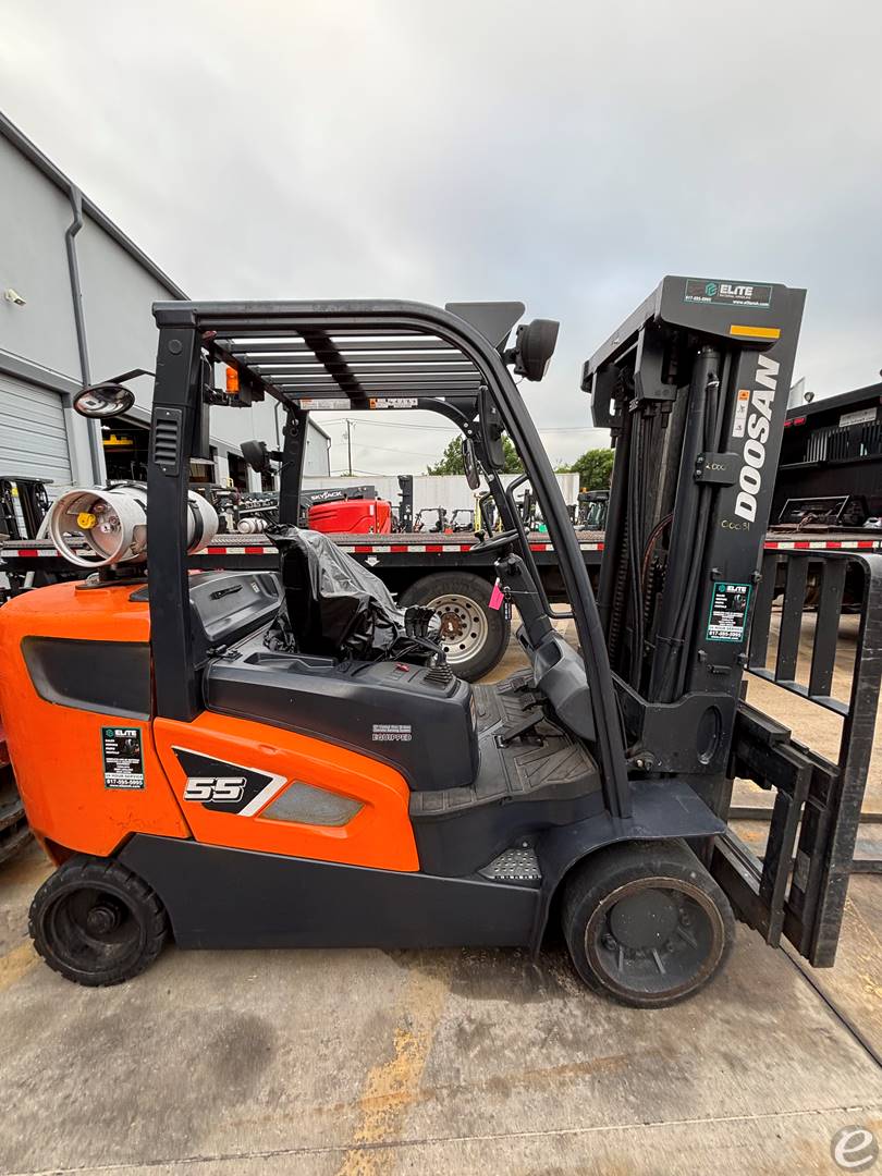 2019 Doosan GC55C-9