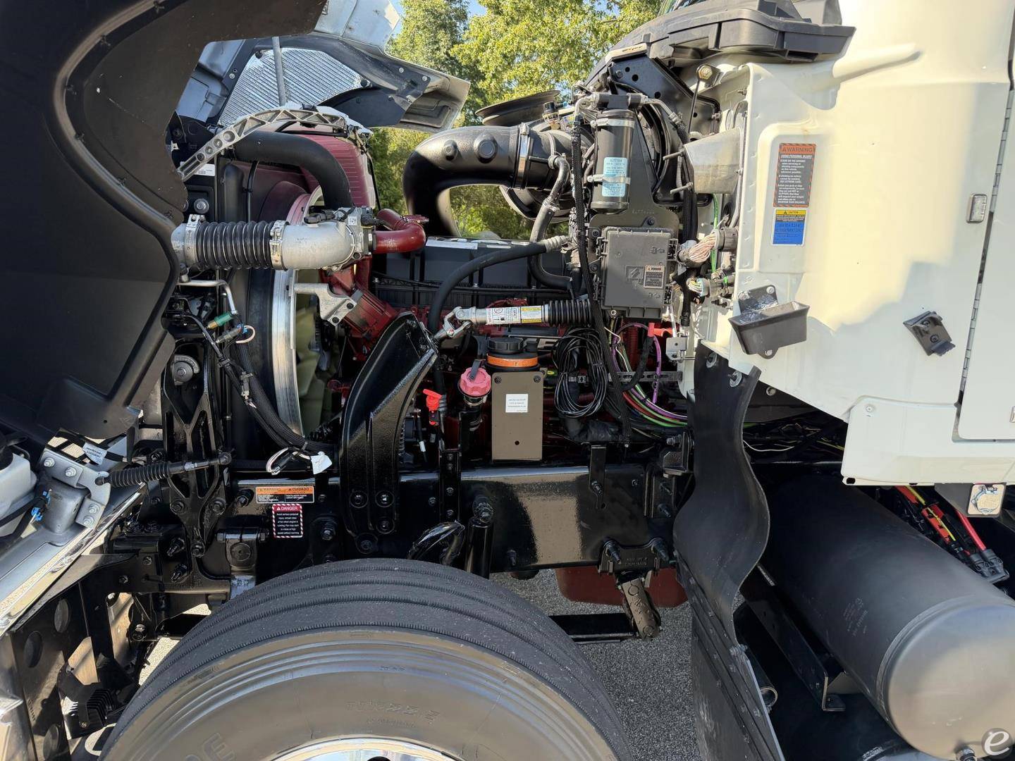 2025 Mack PINNACLE 84T