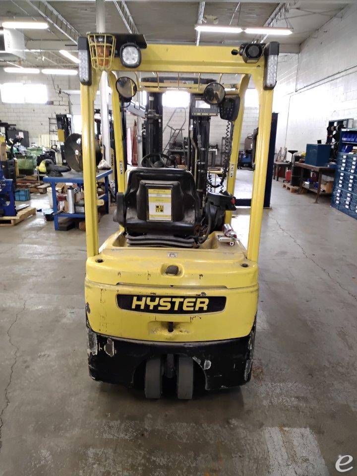 2011 Hyster J40XNT