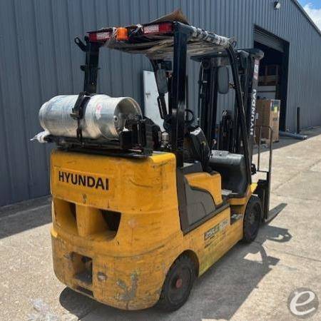 2021 Hyundai 25LC-7A