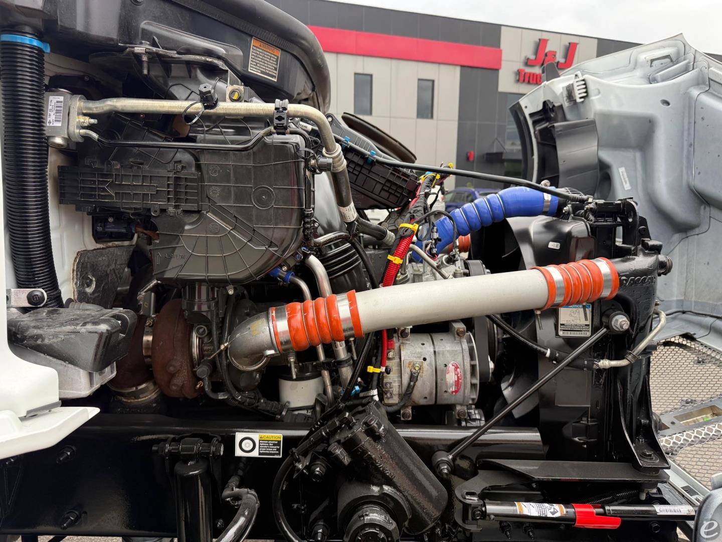 2025 Kenworth T480