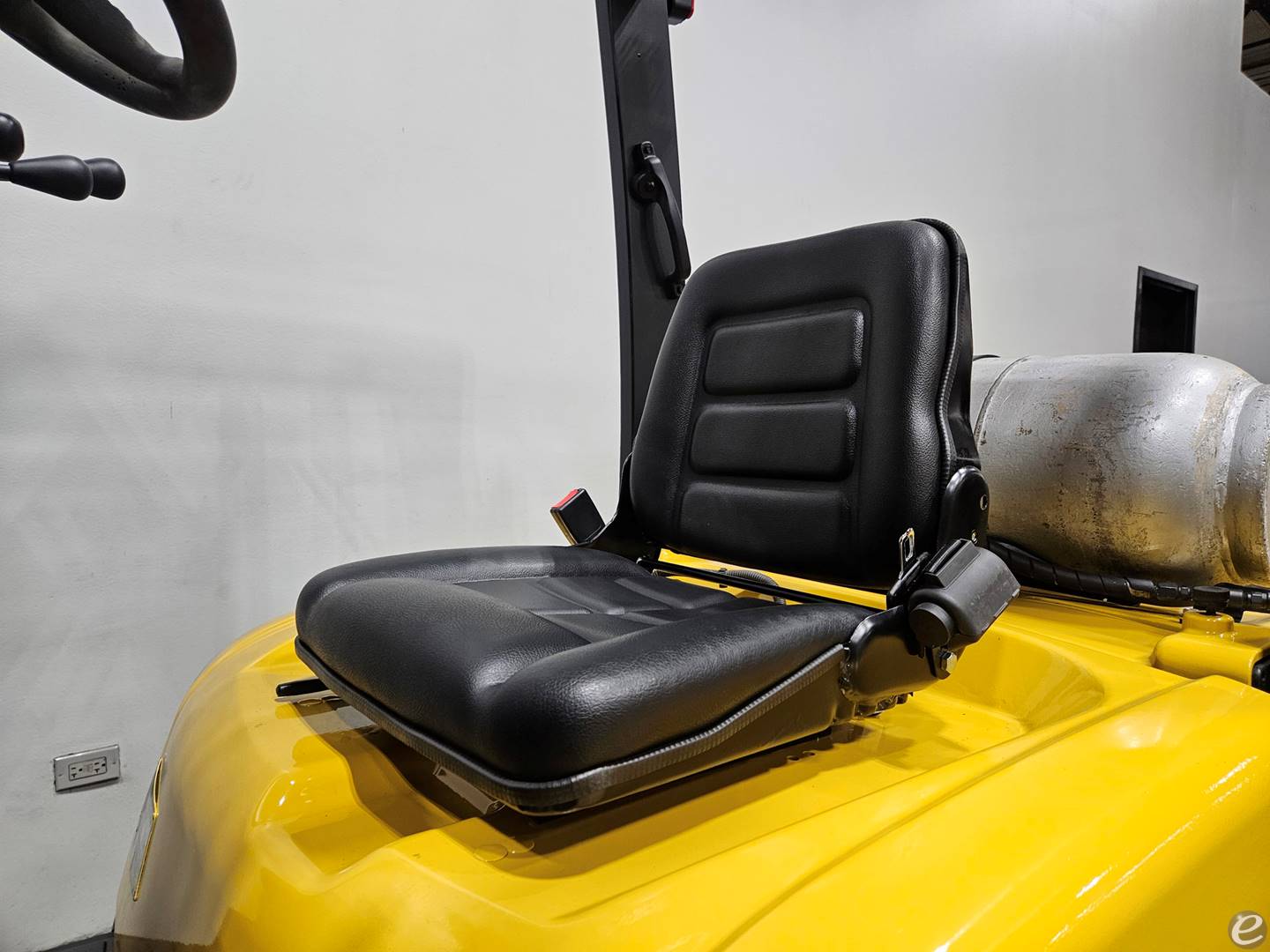 2012 Yale GLP050LX