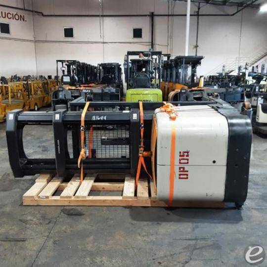 2016 Crown SP4030-30 Electric Order Picker - 123Forklift