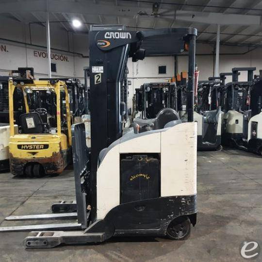 2018 Crown RR5725-45