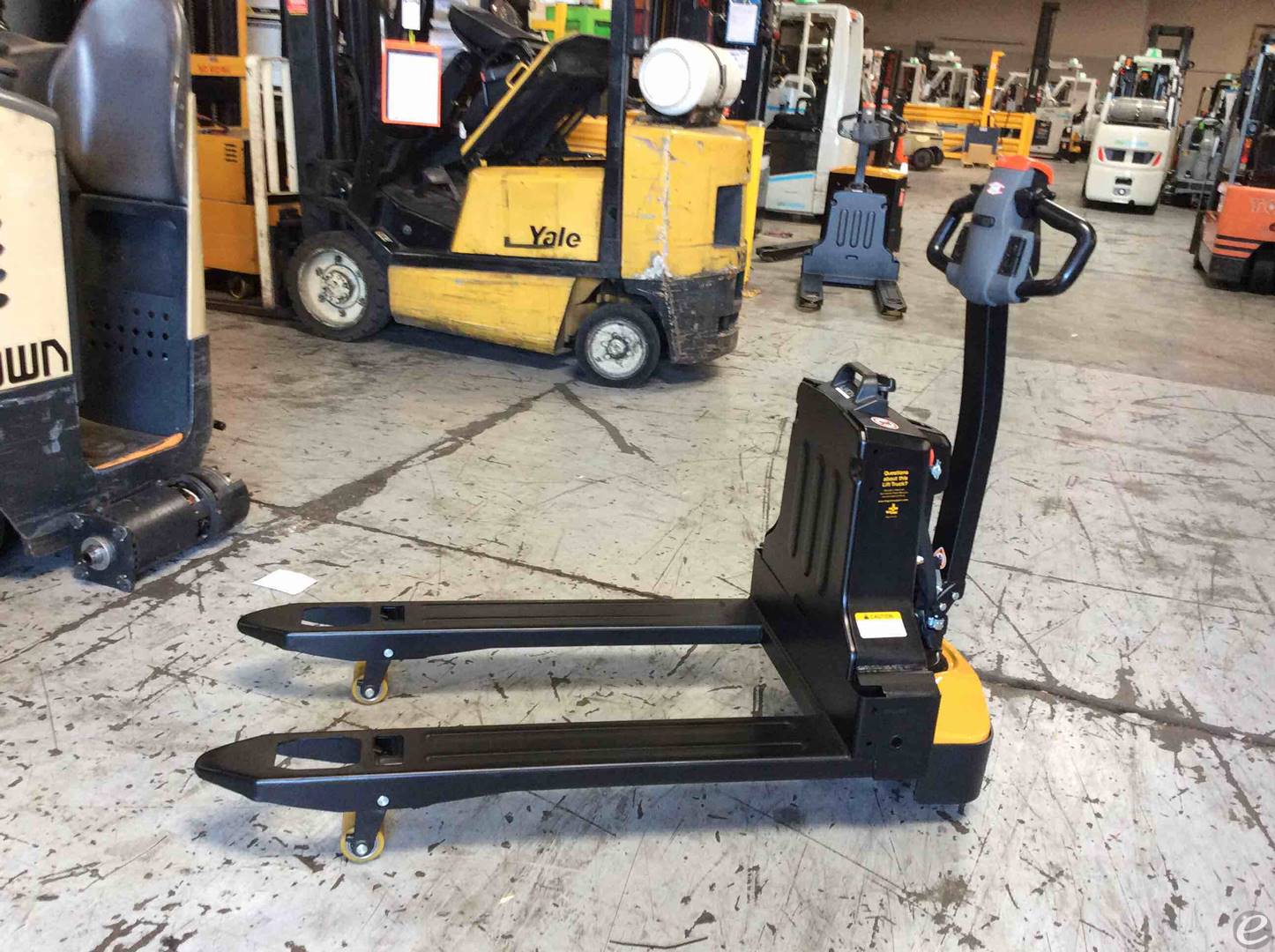 2022 Electric Big Joe LPT33 Electric Walkie Pallet Jack