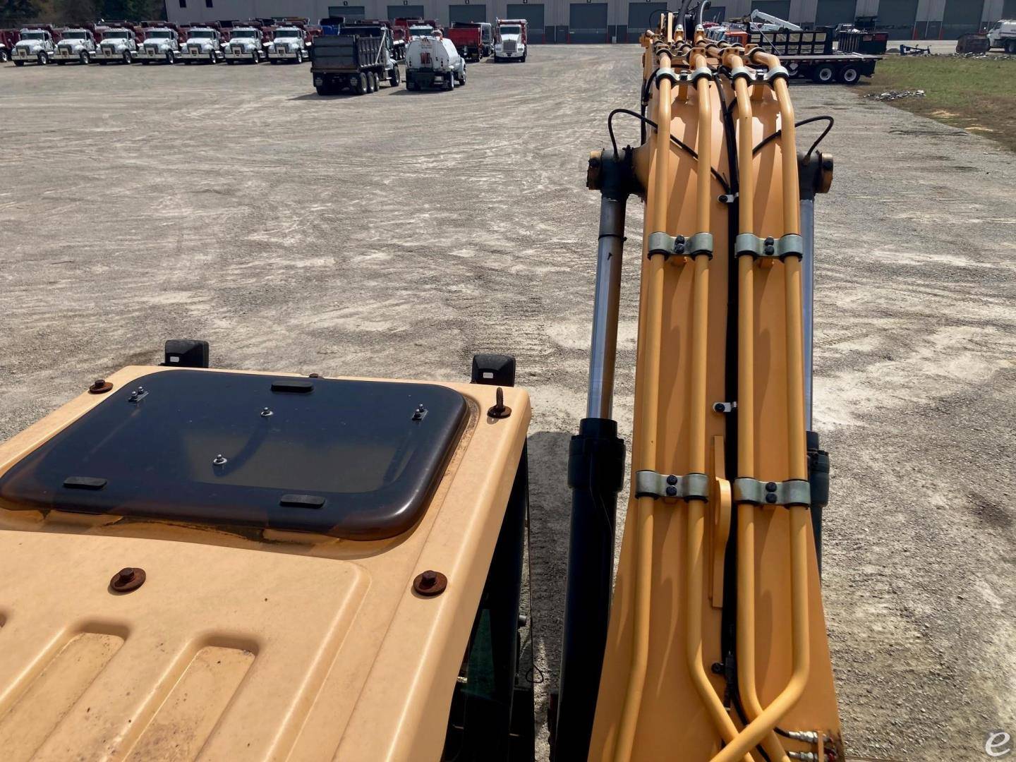 2018 Hyundai HX220 LR