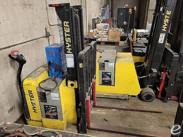 2015 Hyster W40ZA Electric Forklift...