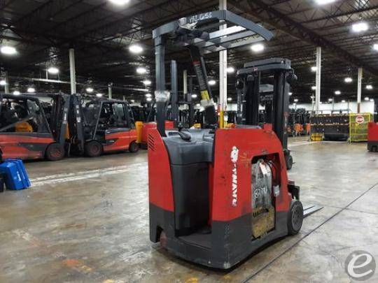 2017 Raymond 425 C40TT Electric Forklift - 123Forklift
