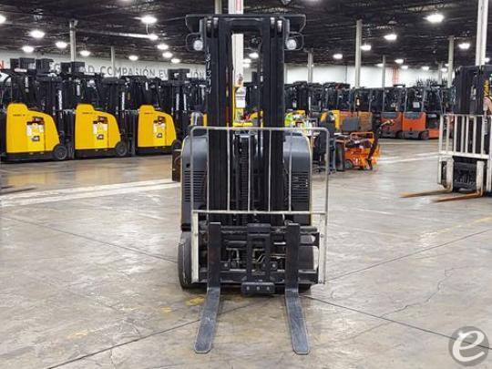 2016 Yale ESC040 Electric Forklift - 123Forklift