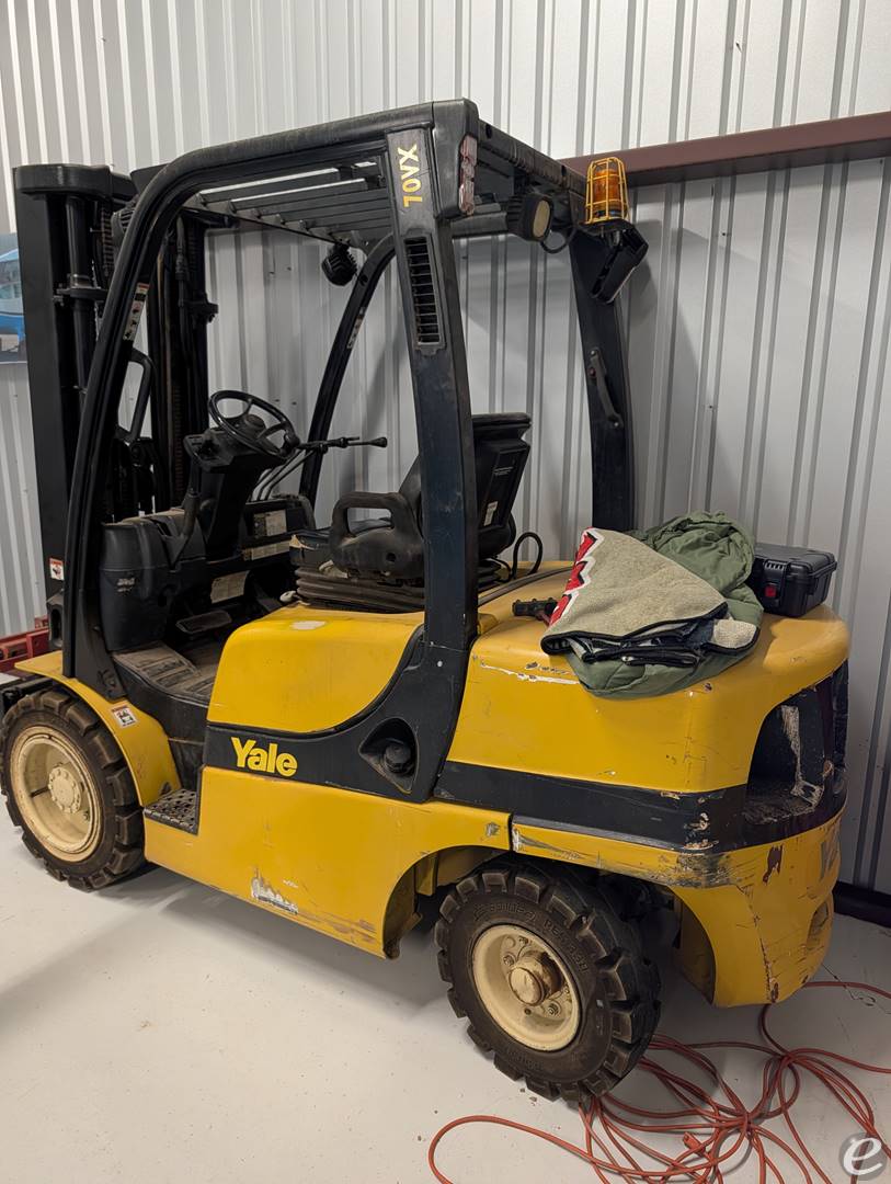 2011 Yale GDP070VX