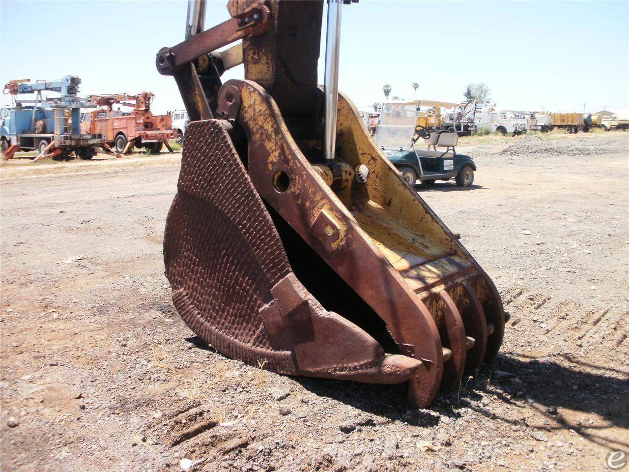 Cat 235BH