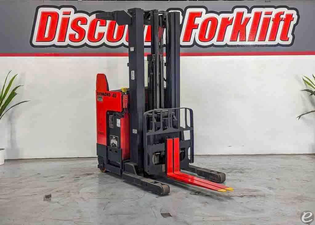 2009 Raymond 740R45TT Electric Reach Truck - 123Forklift