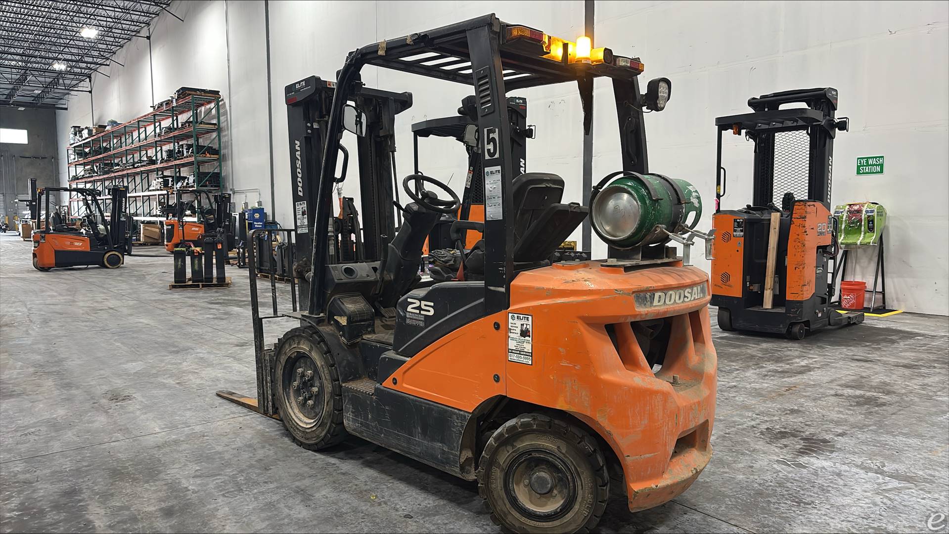 2022 Doosan G25E-7