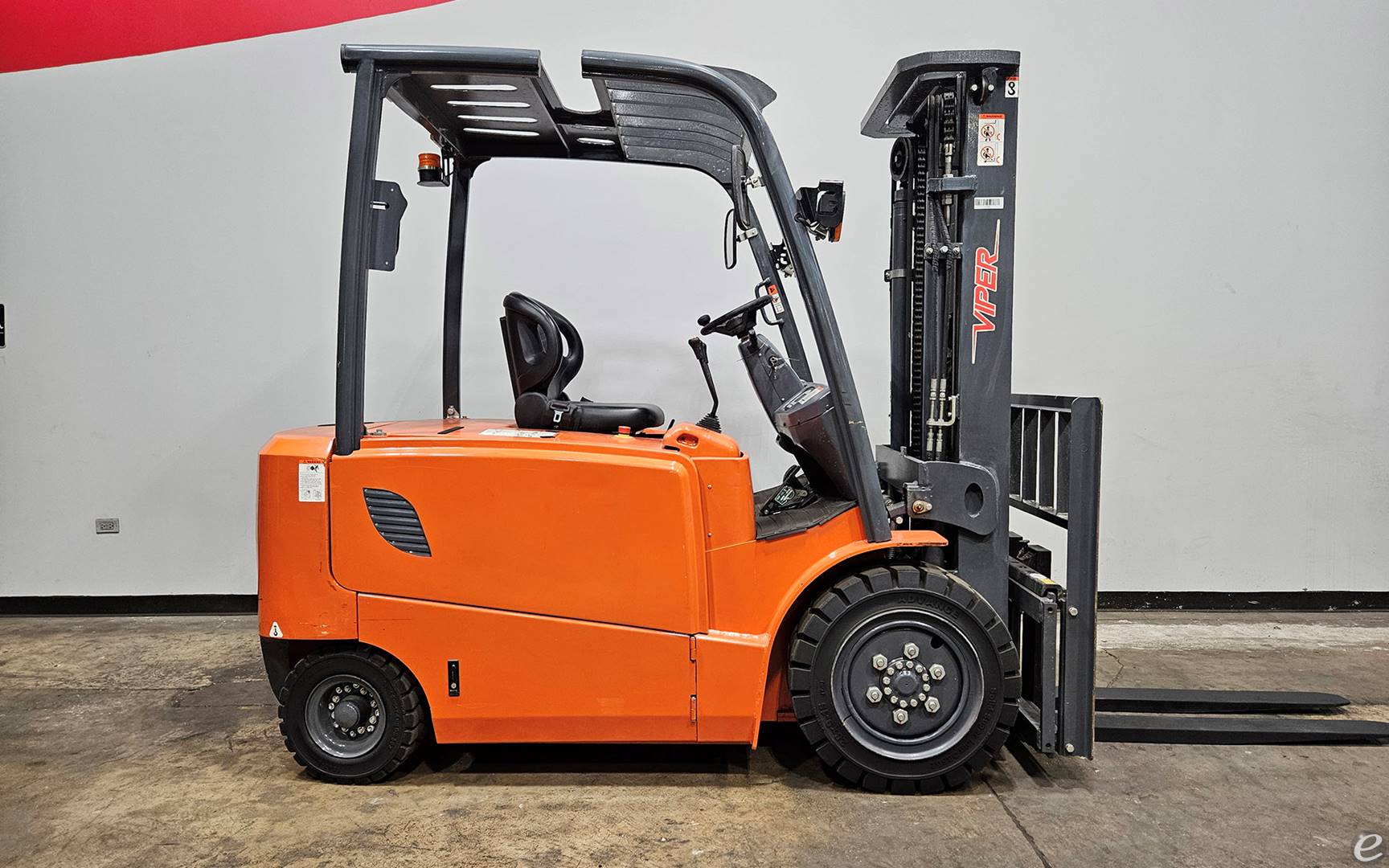 2017 Viper Lift Trucks FB35
