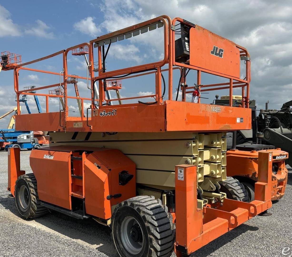 2015 JLG 4394RT Diesel Scissor Lift...