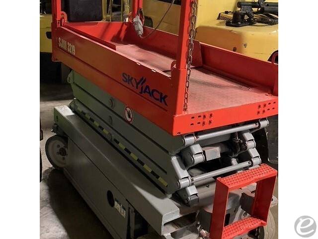  Skyjack SJ-3219 Electric Scissor Lift - 123Forklift