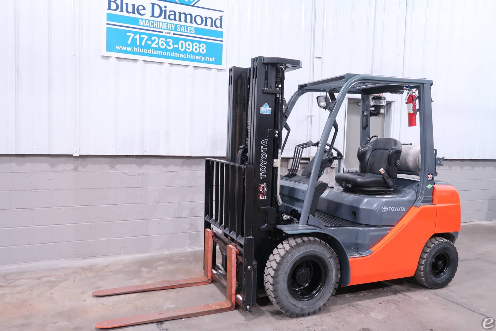 2016 Toyota 8FGU25 LP Gas Forklift