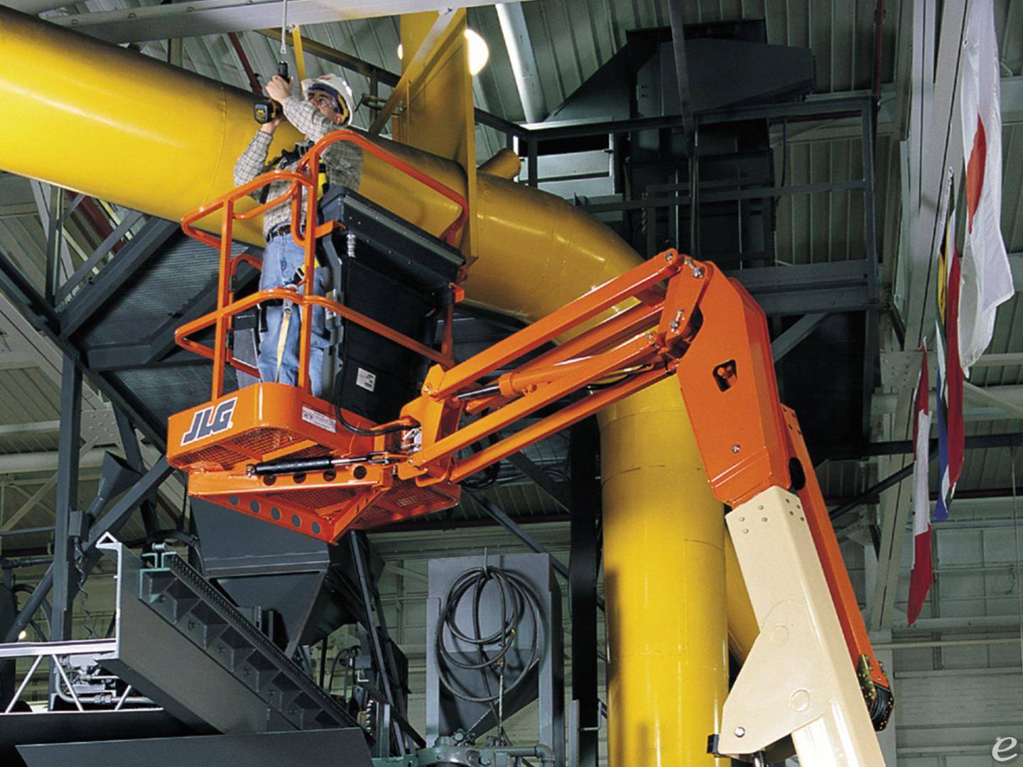 1900 JLG E300AJP