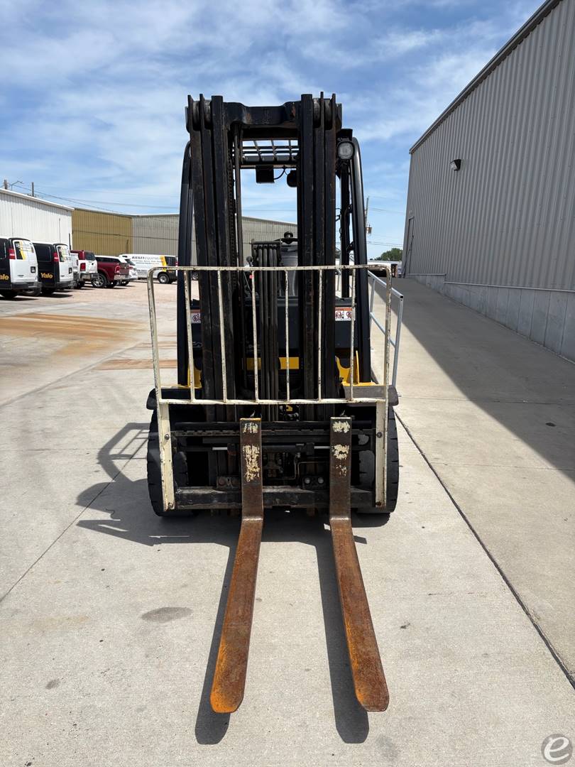 2016 Yale GLP050VX