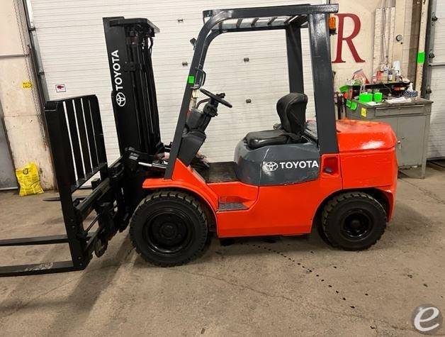2003 Toyota 7FDU30 Diesel Forklift