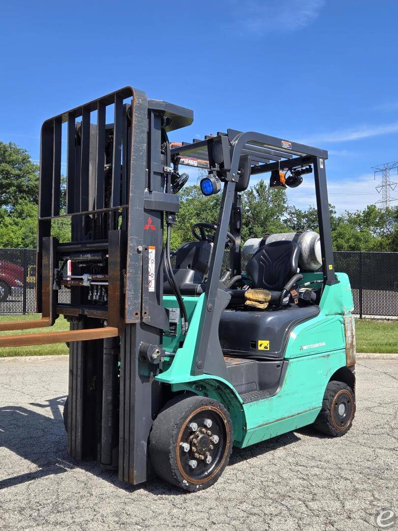 2020 Mitsubishi FGC20N