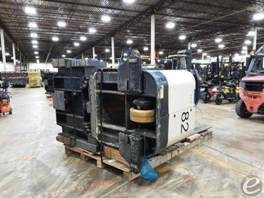 2016 Crown SP4050-30 Electric Order Picker - 123Forklift