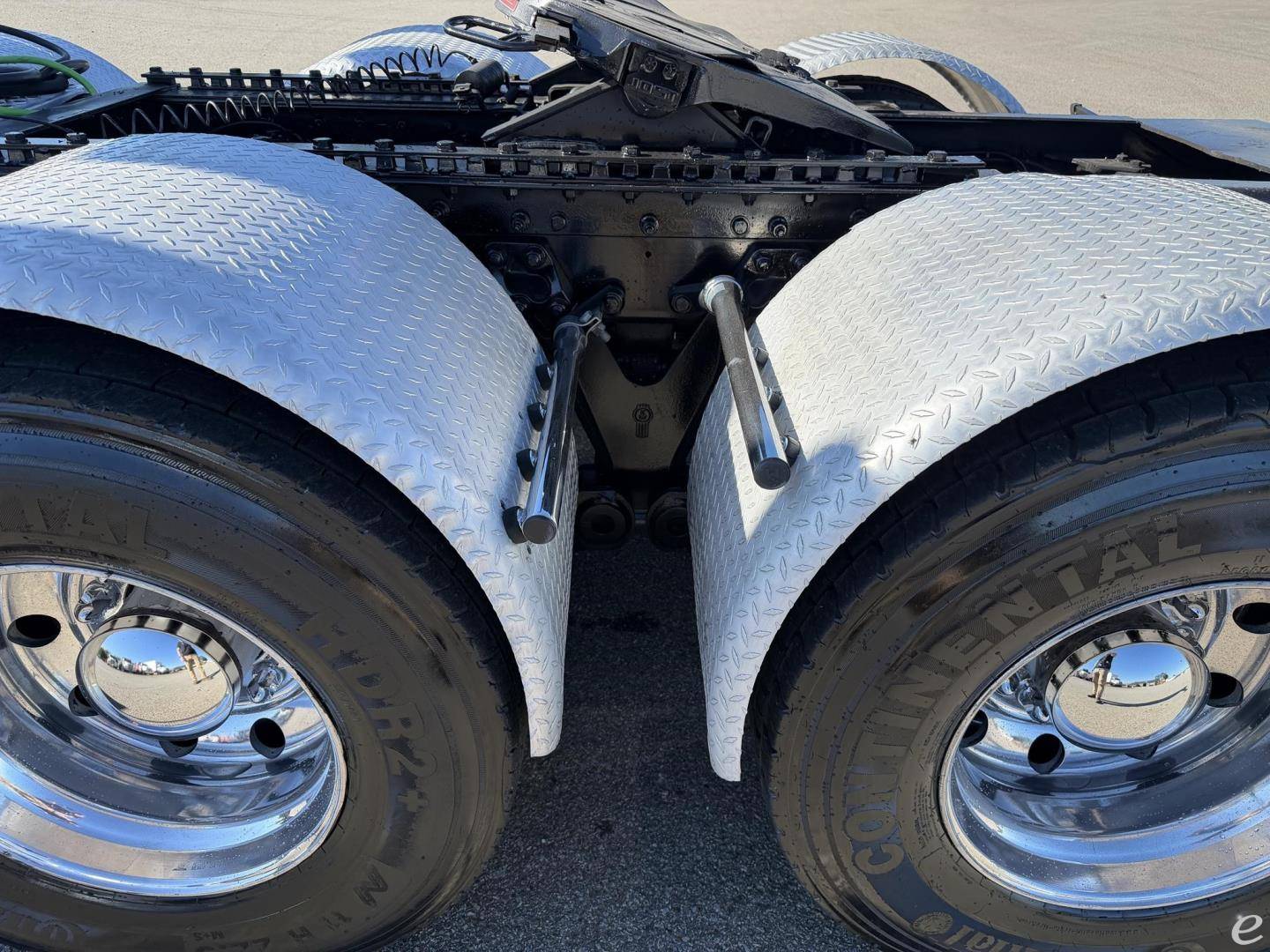 2017 Kenworth T880