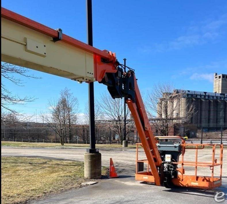 2015 JLG 1250AJP