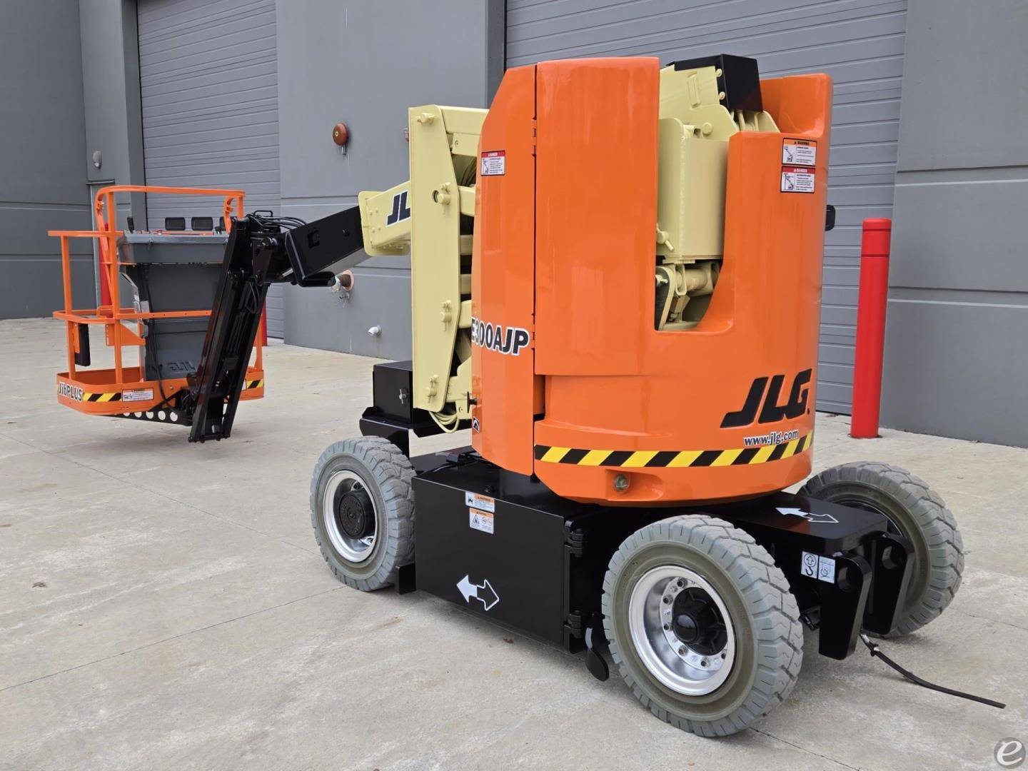 2015 JLG E300AJP Electric Boom Lift - 123Forklift