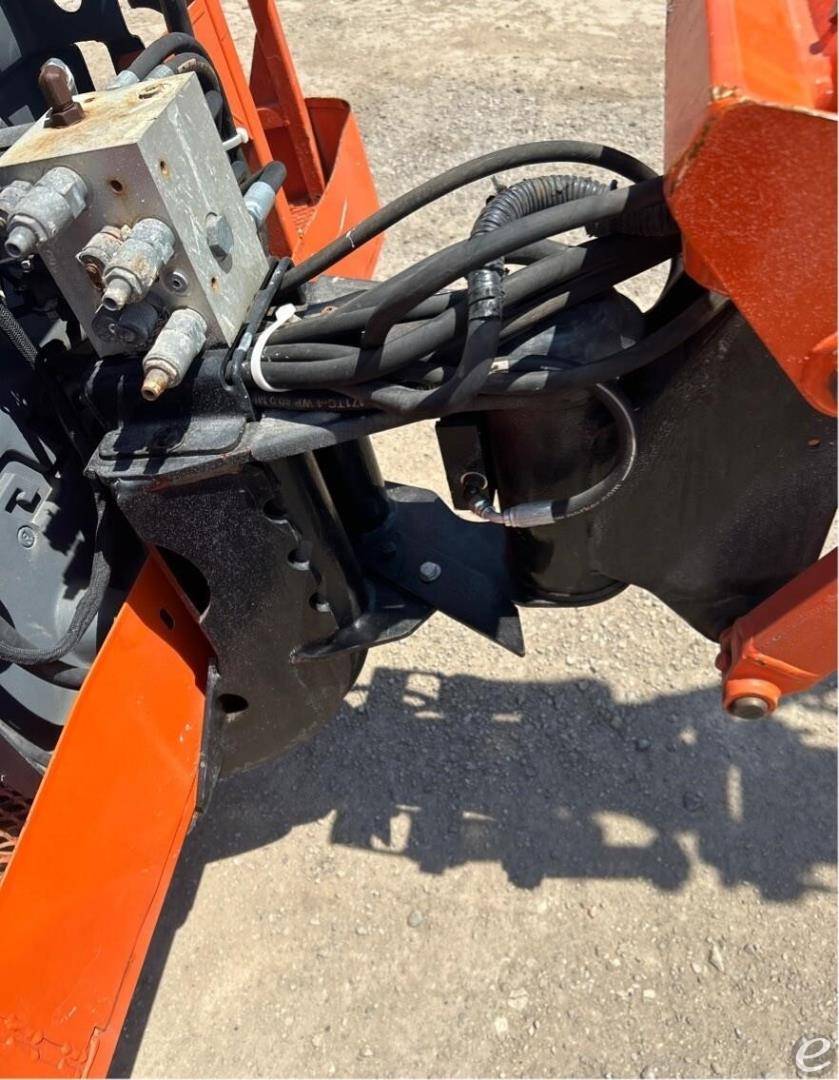 2014 JLG 450AJ