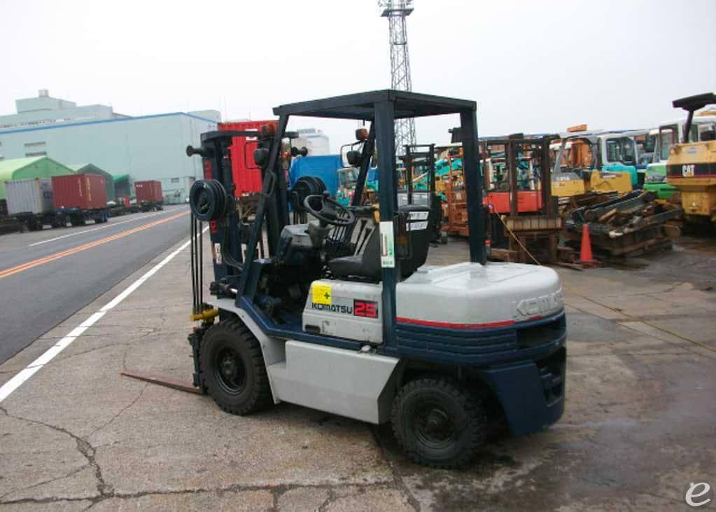 1988 Komatsu FD25 Diesel Forklift - 123Forklift