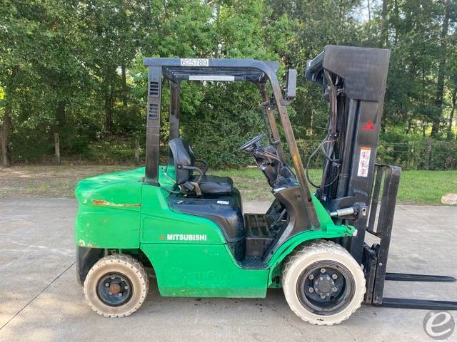 2014 Mitsubishi FG30N