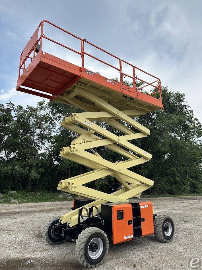 2018 JLG 430LRT