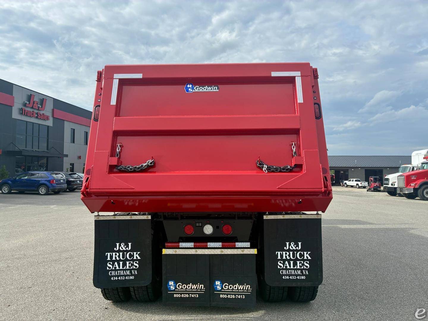 2027 Peterbilt 567