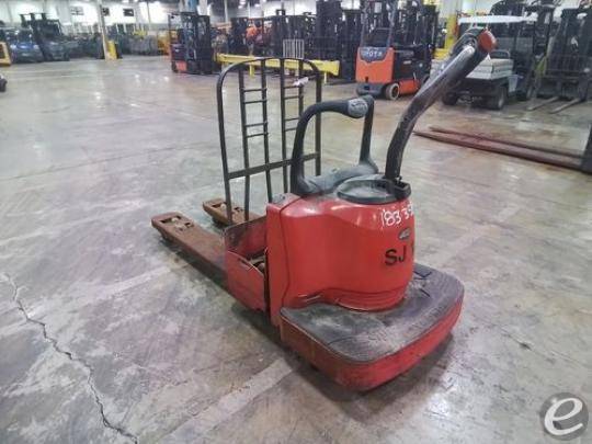  Raymond 8400 Electric Forklift - 123Forklift
