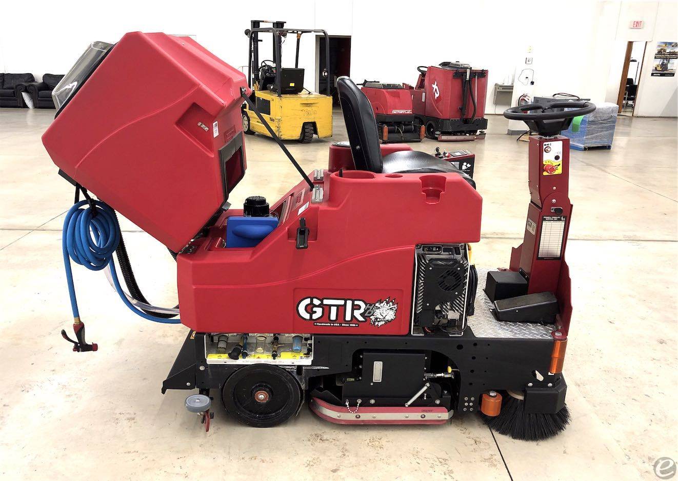 2019 Electric Factory Cat Rider Sweeper/Scrubbers | Eliftruck