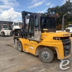 2022 Hyundai 70D-9