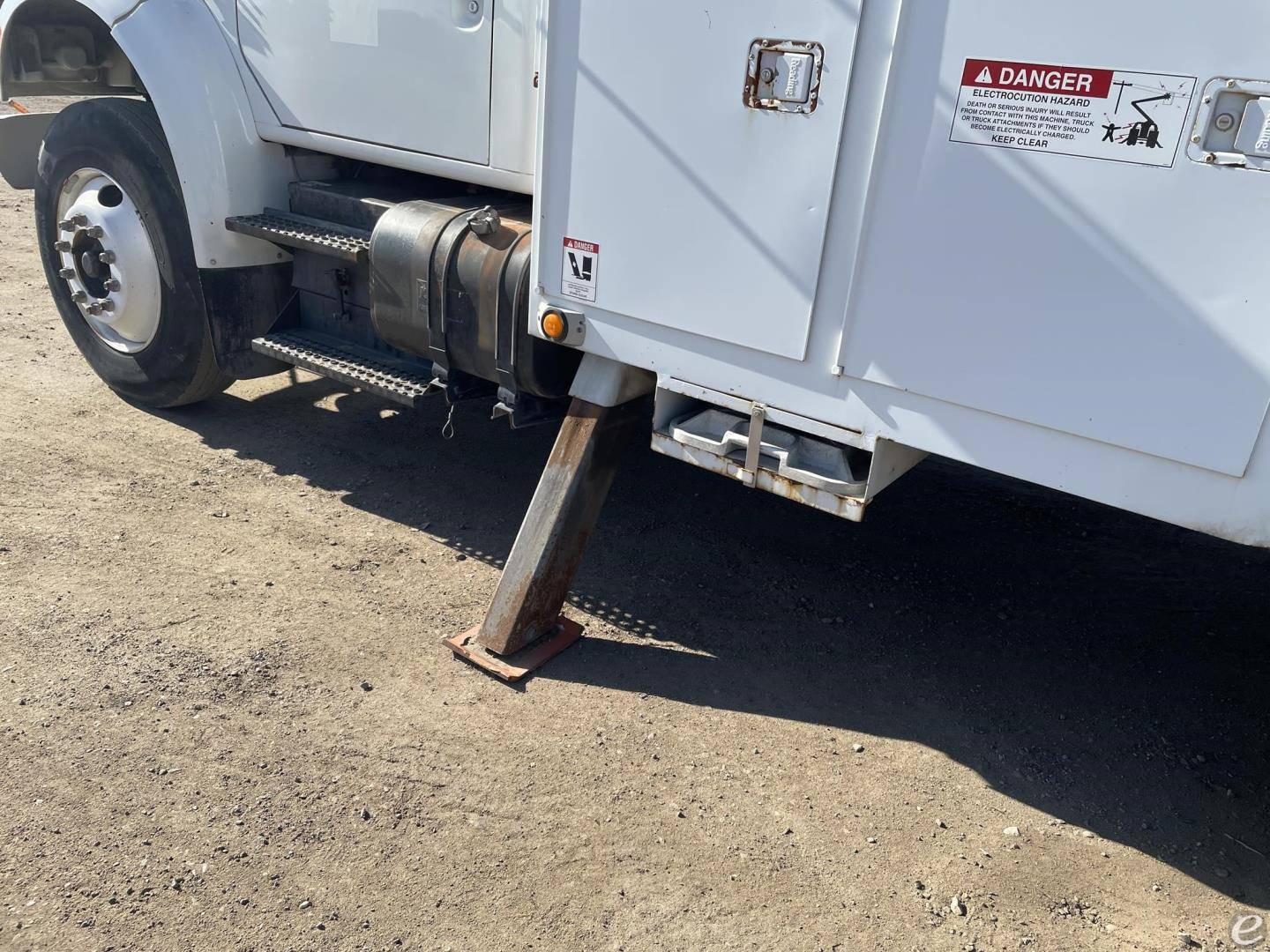 2001 International 4700
